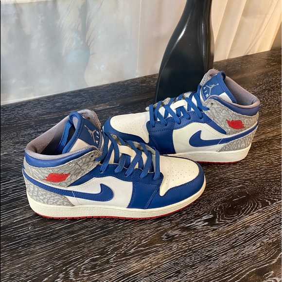 air jordan 1 mid true to size